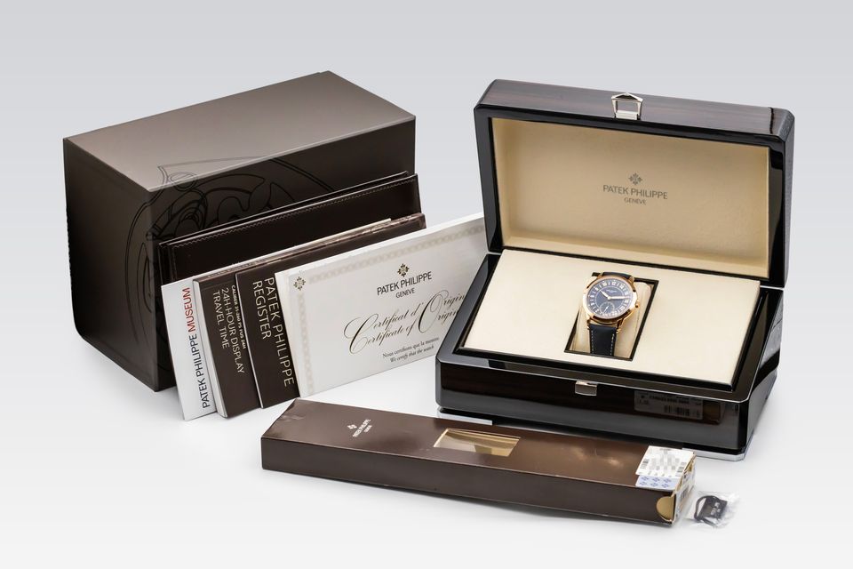Patek Philippe Complications 5224R-001 Image 7